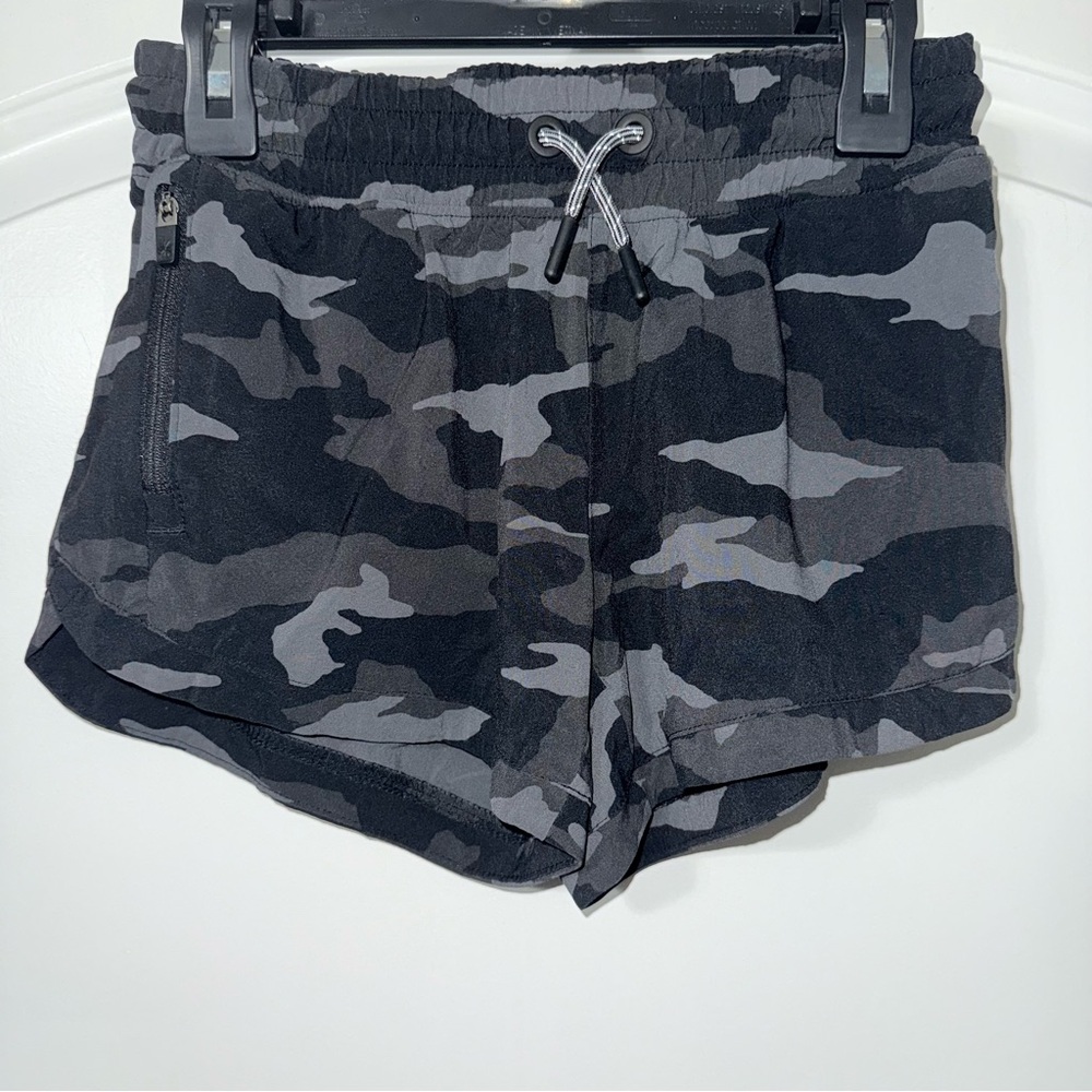 Athleta Girl Athletic Shorts Camo Girls Size Medium 8-10